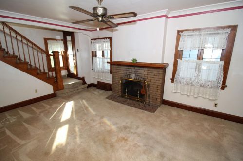 5012 Beloit Rd, Milwaukee WI 53214-5332 exterior