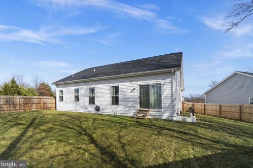 104 Ridgeway St, Fredericksburg VA  22401-2256 exterior