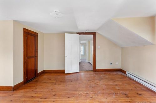 35 Market St, Putnam CT  06260-1719 exterior