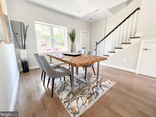 1010 15th St, Washington DC  20003-3213 exterior