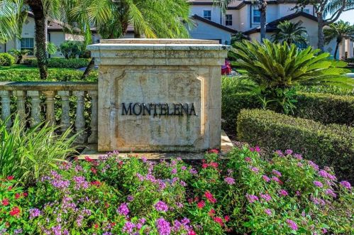 6105 Montelena Cir, Naples, FL 34119-4835