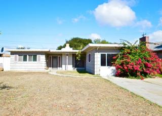 319 Chaparral St, Salinas CA  93906-3321 exterior