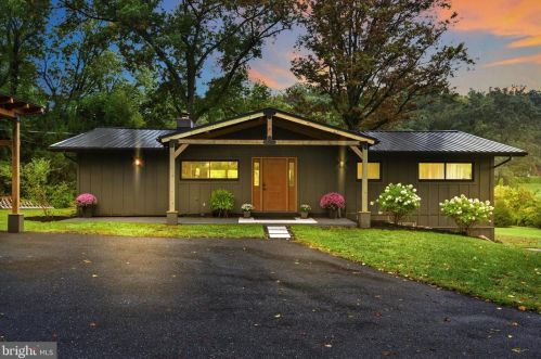 430 Valley Rd, Lancaster, PA 17601-3416