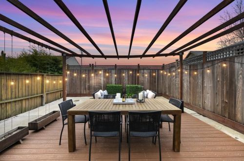 825 3rd Ave, San Bruno CA  94066-3211 exterior