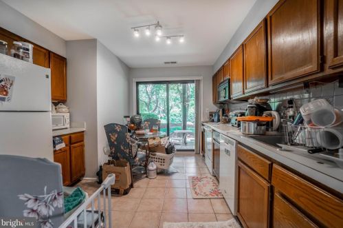 404 Pritchard Pl, Newtown Square PA  19073-3031 exterior