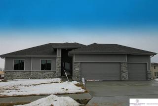 20701 Shirley St, Omaha, NE 68022-2676