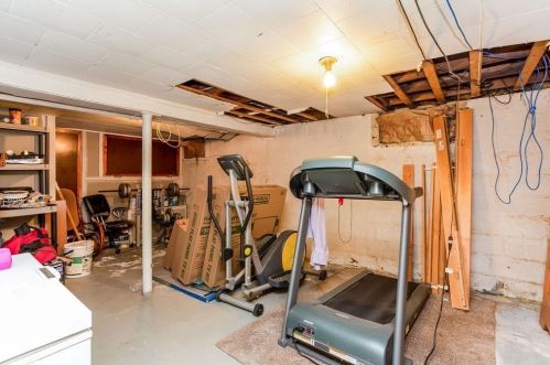 45 Leitch St, Springfield MA 01109-1215 exterior