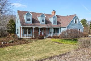1357 Cedarton Pkwy, Grafton, WI 53024-9558