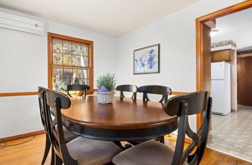 542 Forest St, Hartford CT  06118-2035 exterior