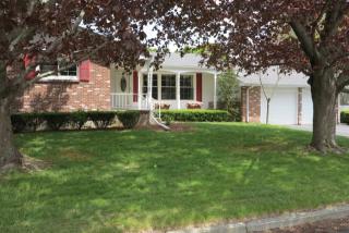 28 Meadow Dr, Waterford, CT 06385-4317