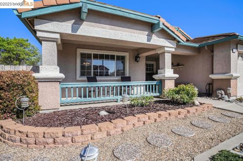 236 Tudor Ct, Oakley, CA 94561-6309