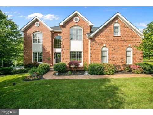 2001 Kestral Cir, Norristown, PA 19403-1875