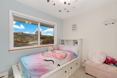 1322 Hamilton Ln, Escondido CA  92029-4316 exterior