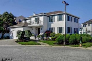 4 Brighton Ct, Brigantine City, NJ 08203-3633