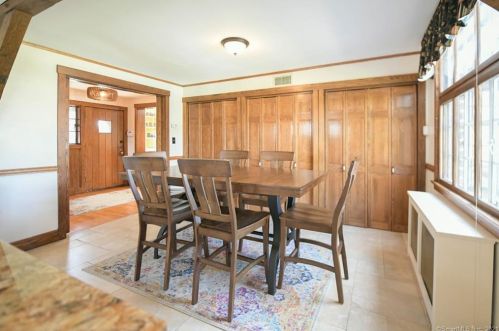 524 Main St, Wallingford CT  06492-1722 exterior