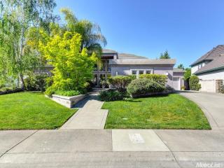 1028 Rio Cidade Way, Sacramento, CA 95831-4484
