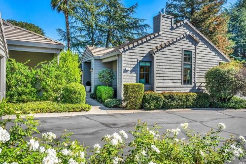 2 Burgundy Way, Yountville, CA 94599-1376