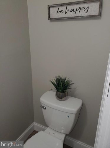 15 Holyoke Ln, Willingboro NJ  08046-1742 exterior