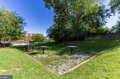 1424 Simpson St, Boothwyn PA  19061-4333 exterior