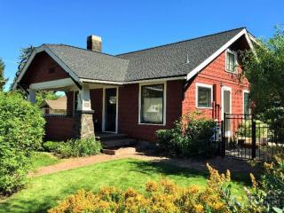 315 Hunter Pl, Bend, OR 97701-2866