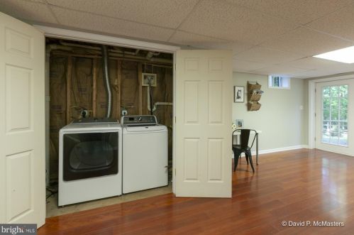 277 Black Cub Run Ln, Harpers Ferry WV  25425-6805 exterior