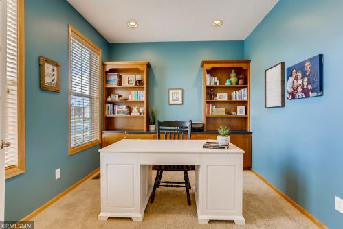 1136 Kerber Pass, Chaska MN 55318-5402 exterior