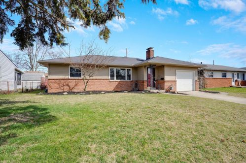 3102 Kingswood Dr, Darbydale, OH 43123-3421