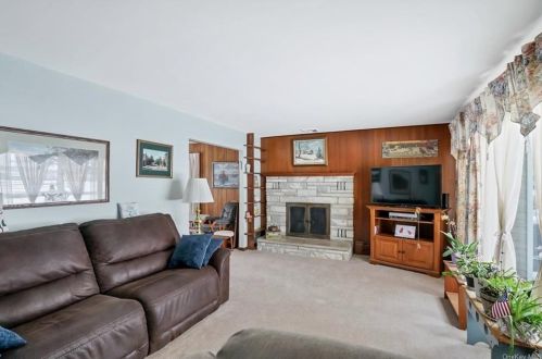 517 State Route 211, Montgomery NY  12549-2410 exterior