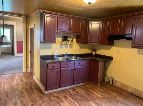 1228 32, Milwaukee WI 53208-2943 exterior