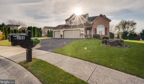 286 Longleaf Dr, Blandon, PA 19510-9430