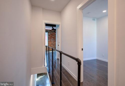 121 Mercy St, Philadelphia PA  19148-2613 exterior