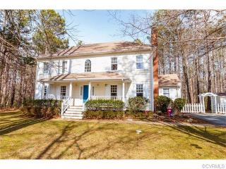 15512 Pinehurst Forest Dr, Montpelier, VA 23192-2324