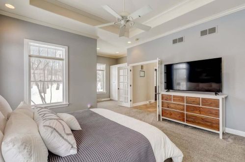 1947 Southwood Trl, West Bend WI  53090-8971 exterior