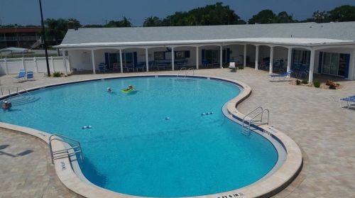 327 Colonial Blvd, Palm Harbor, FL 34684-1309