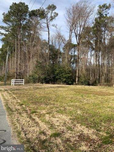 14281 Woodbridge Rd, Farmington DE  19950-4653 exterior