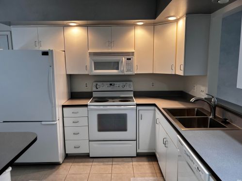 627 Rivers Edge Ct, Mishawaka, IN 46544-4174
