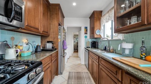 5519 133 St, Hawthorne CA  90250-5921 exterior