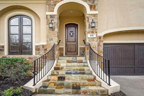 5101 Patrick Henry St, Bellaire, TX 77401-4905
