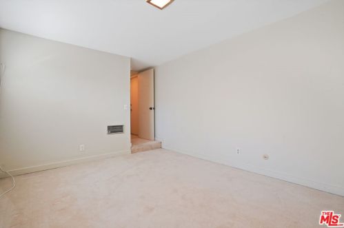 1966 Huntington Dr, South Pasadena CA  91030-4950 exterior