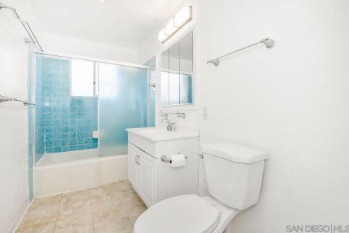 3812 Conrad Ave, San Diego CA 92117-2018 exterior