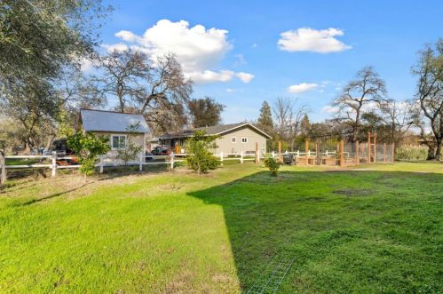 4210 Val Verde Rd, Loomis CA  95650-9473 exterior