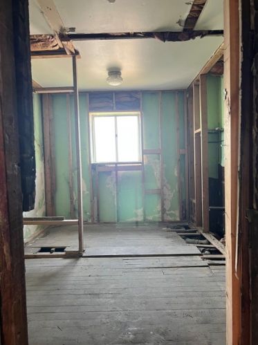 5229 Stanton Ave, Pittsburgh PA  15201-2592 exterior