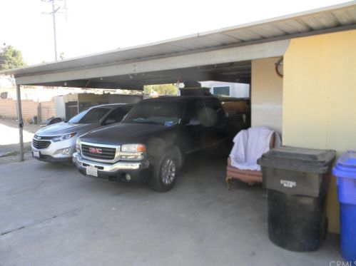 3528 Valley Way, Riverside CA  92509-1447 exterior