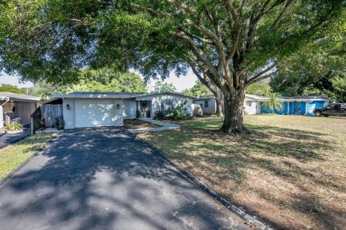 7830 46th Way, Pinellas Park FL  33781-2440 exterior