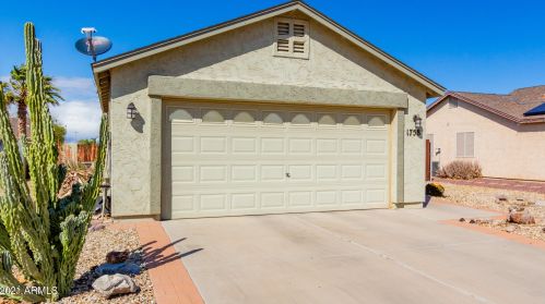 1758 Birch St, Casa Grande, AZ 85122-5419