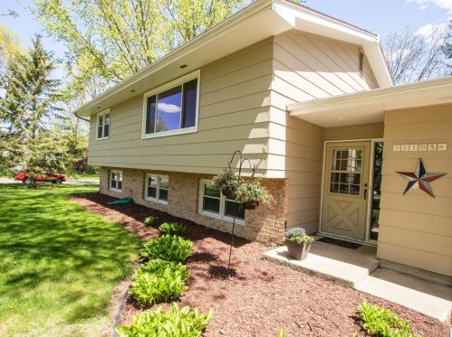 1105 Nevada St, Waterford, MN 55057-2817