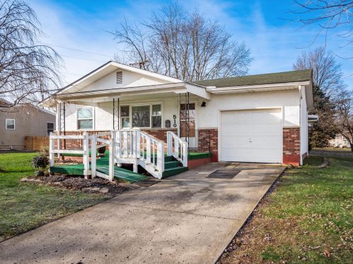 510 Brookdale Dr, West Jefferson, OH 43162-1002