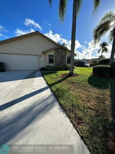 2622 13th St, Delray Beach FL  33445-1327 exterior