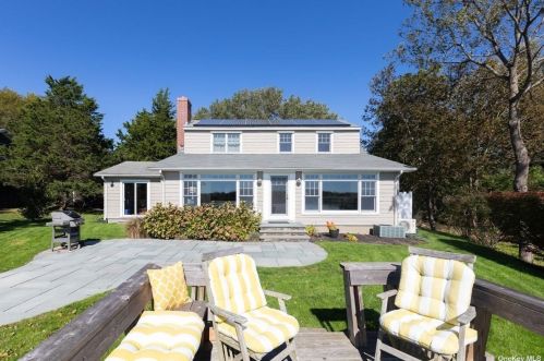 460 Ruch Ln, Southold, NY 11971-1388