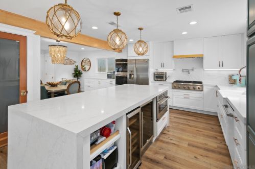 1520 Pendleton Rd, San Diego, CA 92118-1936